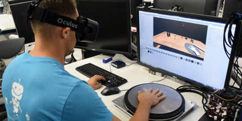 VR将不再看得见摸不着了 Oculus正在研究触觉虚拟现实