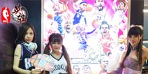 NBA认证手游《NBA英雄》携手篮球国度送门票看美女