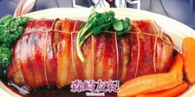 不再跪着舔屏《食戟之灵食谱》中文版上市