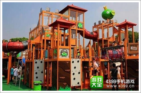 愤怒的小鸟主题乐园