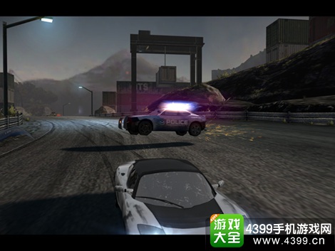 极品飞车2015摆脱追缉