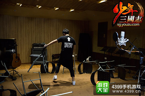 陈赫录制现场“发狂”