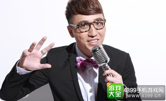 华少亲自担任盛典主持