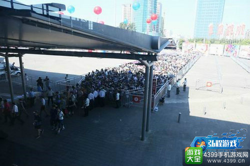 N5馆惊现乞丐兜售武林秘笈