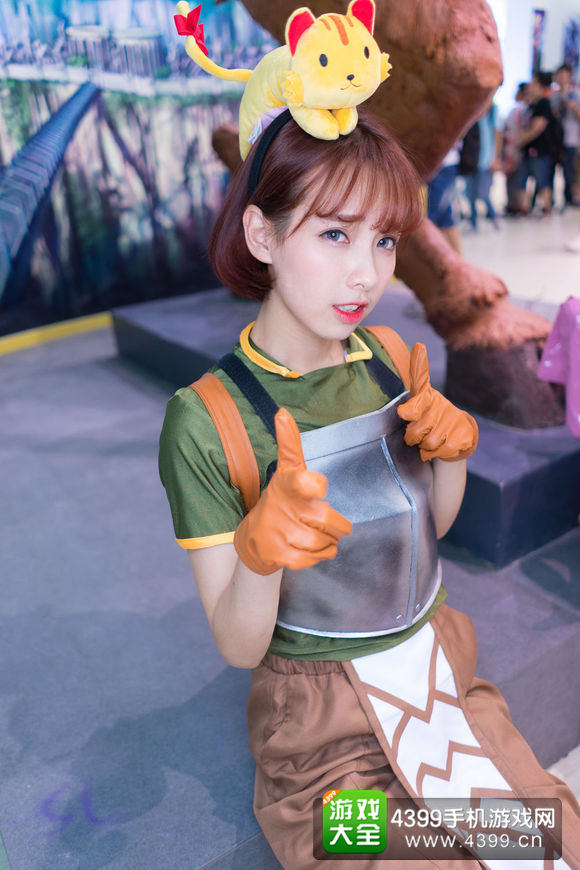 2015ChinaJoy首日参展人数破6.8万 我们是看游戏的