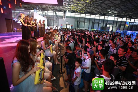ChinaJoy龙图游戏showgirl