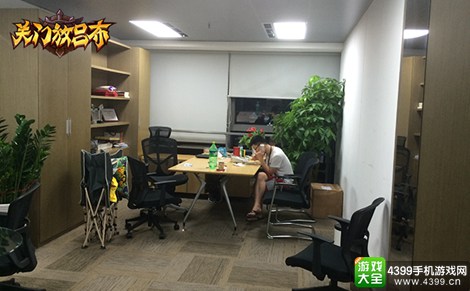 关门放吕布