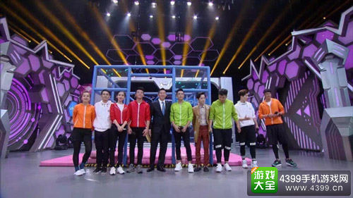 Baby郑恺杜淳合体亮相《快乐大本营》银汉游戏专场