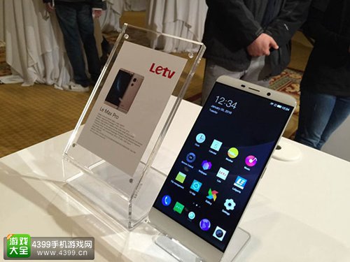 世界首款820手机 乐视Le Max Pro亮相CES2016