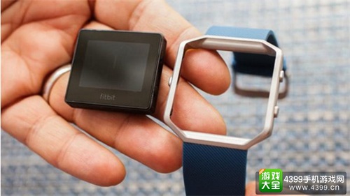 Fitbit Blaze智能手表亮相CES2016 为运动而生