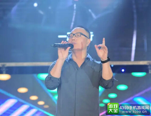 完美世界CEO萧泓演唱歌曲《因为有你》