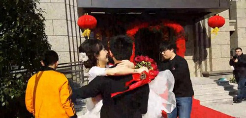 炉石传说主播安德罗妮和板娘婚礼