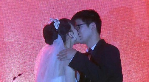 炉石传说主播安德罗妮和板娘婚礼
