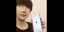TFBoys王源亲测iPhone时间bug 惨变“砖块”