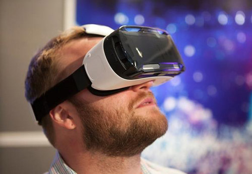 VR