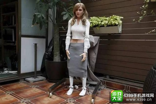 斯嘉丽等身机器人Mark 1