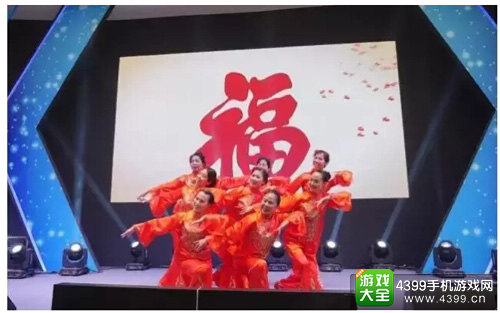 最接地气表演:舞力全开大妈天团闪亮登场