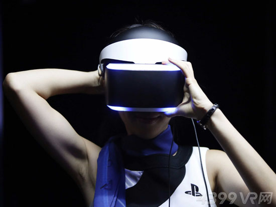 PS VR PS4旧版机型可以使用吗？ 哪款都可以，放心买买买吧！