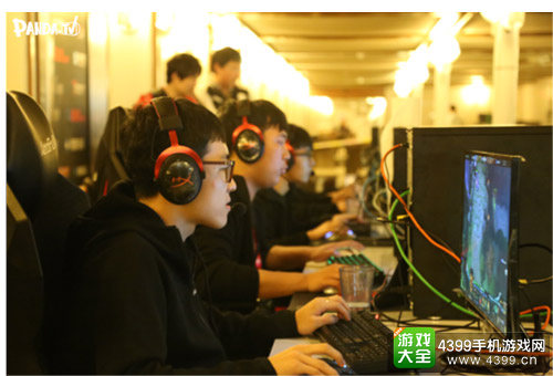 南洋杯WINGS夺冠大赞狗哥 和injuly一起入驻熊猫