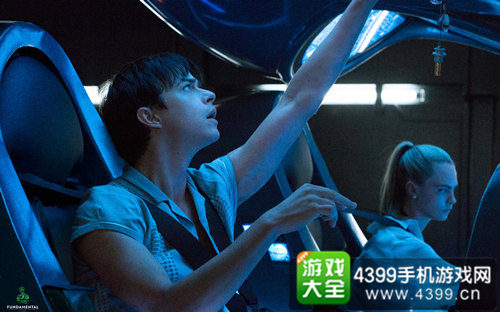 《星际特工》