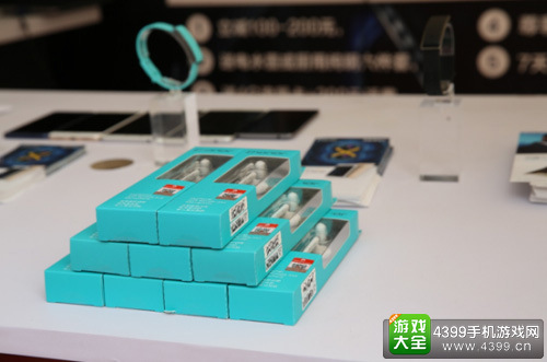 荣耀竞技堂-北京站战火点燃!荣耀V8再独领风骚