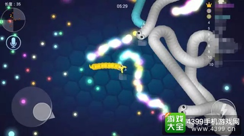 贪吃蛇大战击杀技巧详解 老司机带你飙车