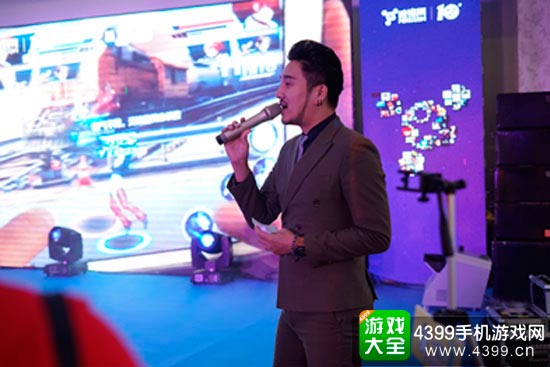 为我们带来许多欢笑与温暖的主持人