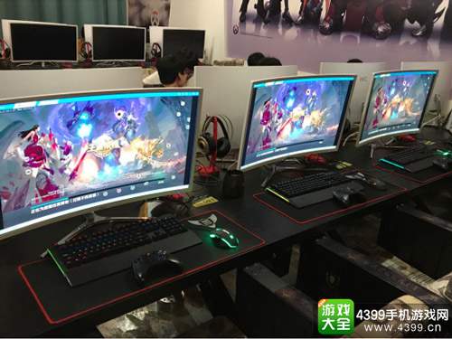 手游网吧环境