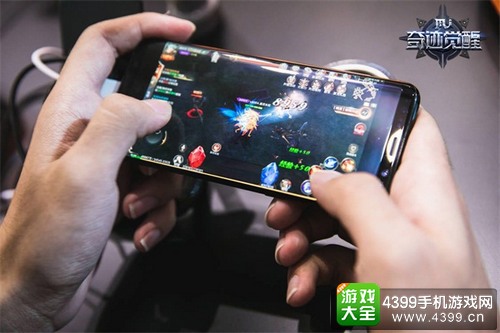 《奇迹MU：觉醒》华丽亮相2017CJ 流光羽翼秀吸睛夺目5