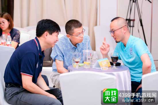 热烈讨论