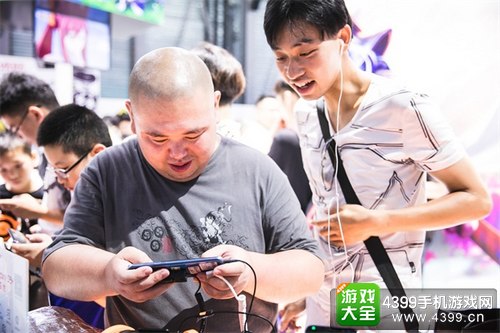 《最强NBA》亮相ChinaJoy 掀起现场竞技试玩热潮3
