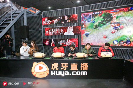 王者荣耀“一姐”获粉丝热捧