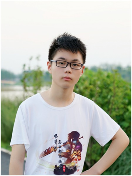 寂然放出了自己玩王者荣耀的视频