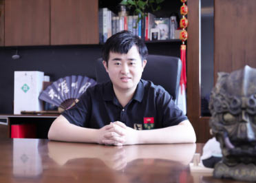 “拥国风而行的翩翩总裁”腾讯游戏年度人物访谈——房庆生