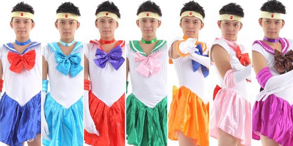 羞耻感铺面而来!日本推出男性专用《美少女战士》COS服