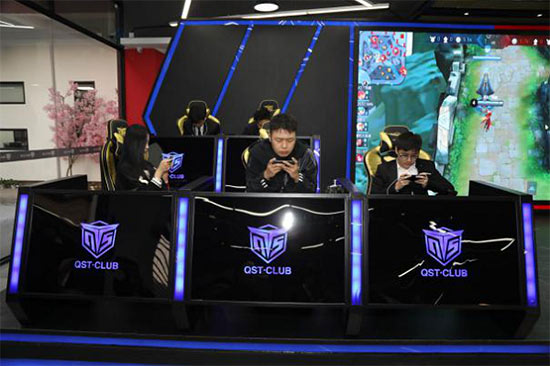 QST家族年终欢