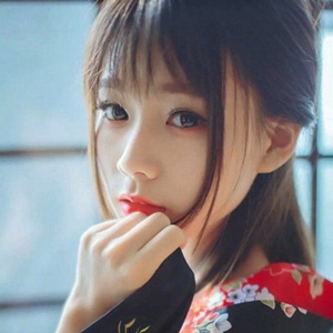 王者荣耀S10赛季第一个女生王者