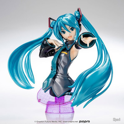 初音ミク胸像