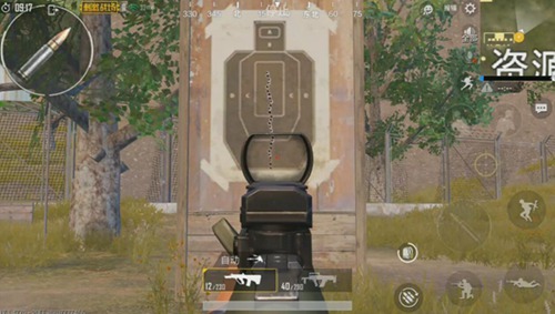和平精英AUG和GROZA