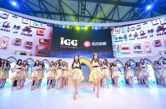 CJ2018:IGG网红背包遭疯抢,百名Showgirl成全场焦点