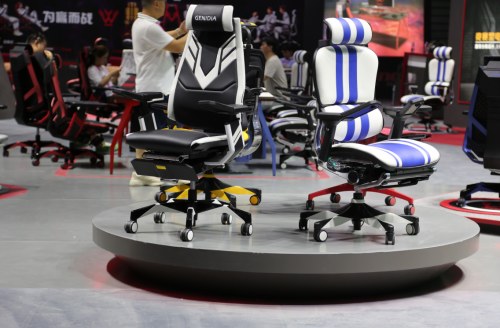 2019 ChinaJoy展 保友竞赛型电竞椅为电竞玩家量身打造
