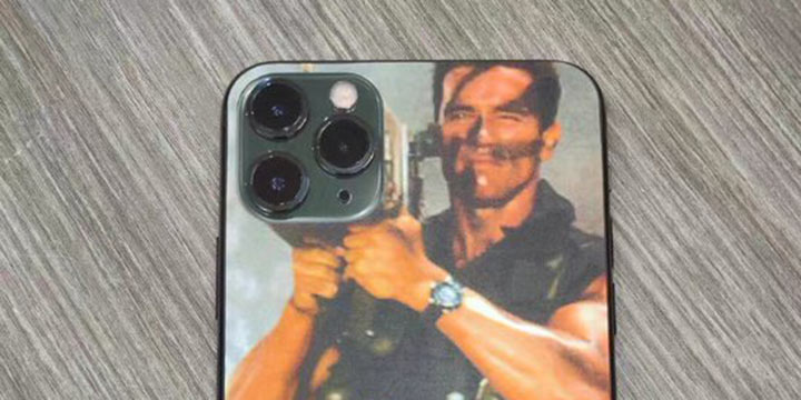 我用我自己？施瓦辛格竟然也用上了iPhone 11专属火箭筒手机壳