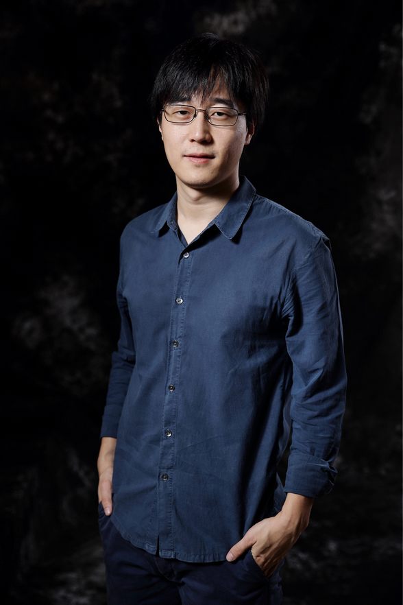 上海莉莉丝科技股份有限公司 首席执行官 王信文