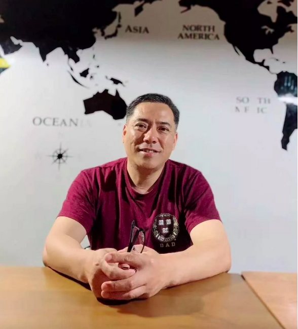 王建军:哈佛爸爸,《世界名校学生家庭教育手记》主编